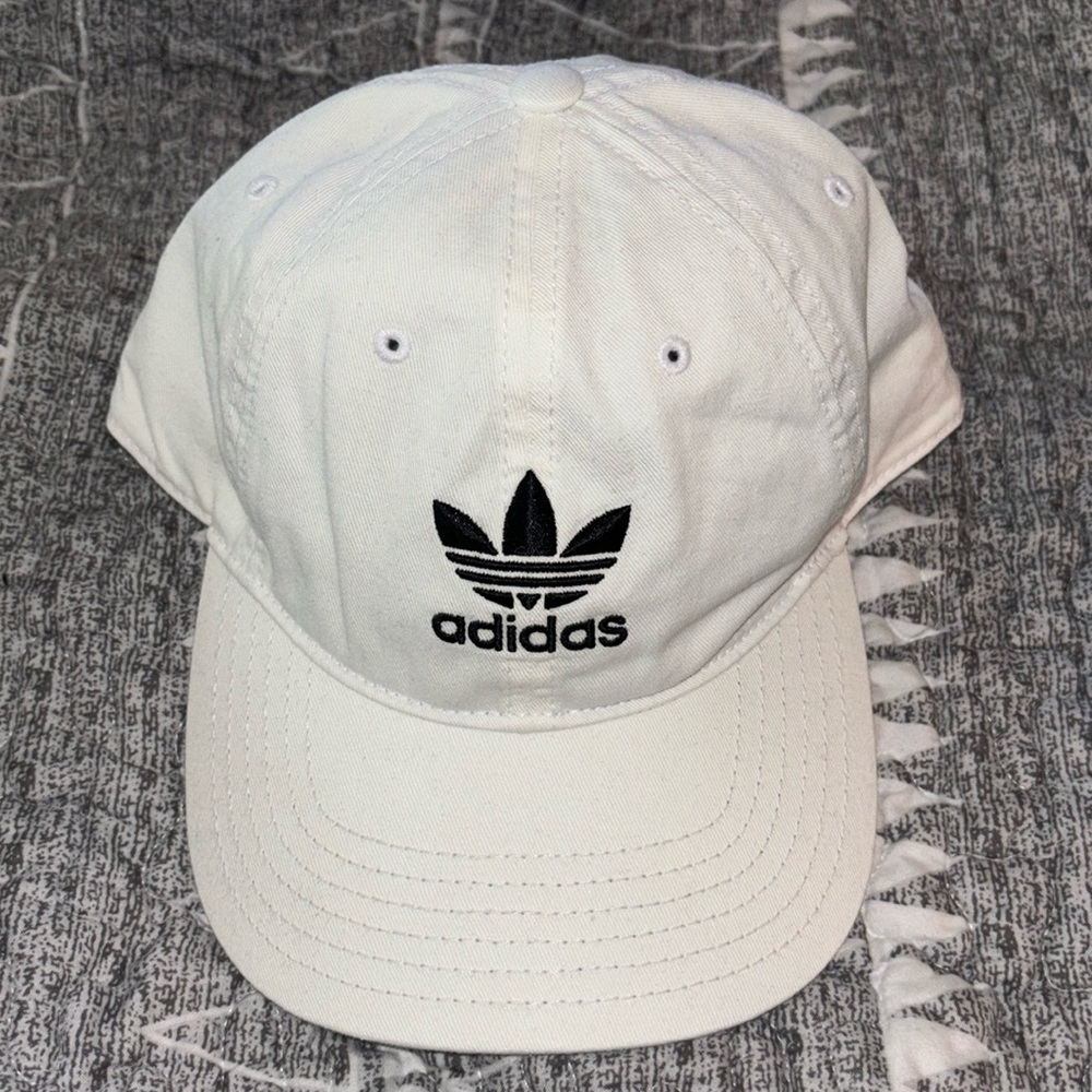 adidas Originals Men's Relaxed Fit Strapback Hat